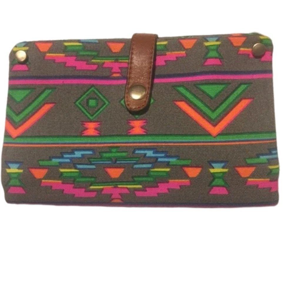 Street Level Southwestern Aztec Style Bifold Cowgirl Canvas Leather Snap Wallet